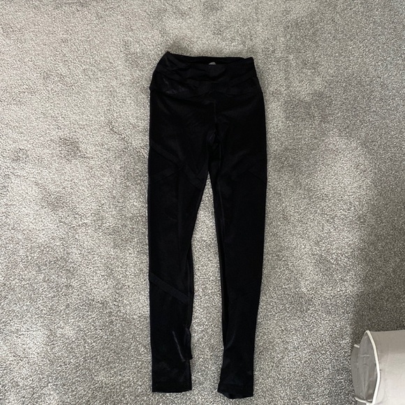 Victoria’s Secret leggings - Picture 1 of 2
